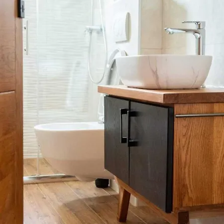 Zen Garden With Heated Pool *