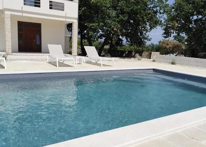 Villa Zen Garden With Heated Pool Posedarje