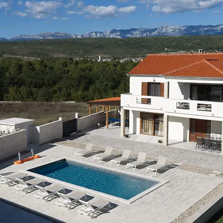 Villa Zen Garden With Heated Pool