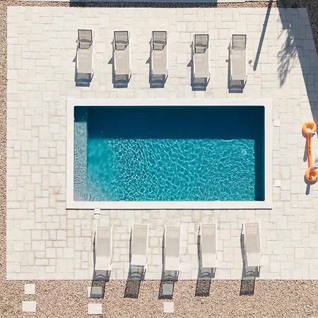 Zen Garden With Heated Pool * Posedarje
